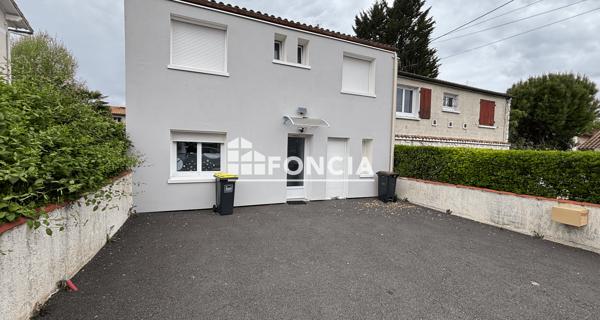 À vendre Immeuble 120 m² - Angoulême 16000