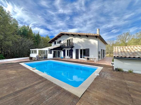 Maison à vendre |  Mios |  8 pièces | 245 m²