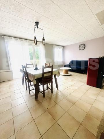 Joli pavillon à Fontaine (89130)