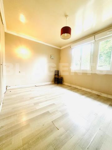 Joli pavillon à Fontaine (89130)