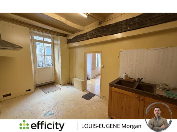 Maison
         4 pièces
        - 88 m² 63 000 € *