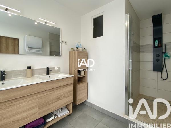 Maison à vendre 6 pièces 165 m² Cuise-la-Motte