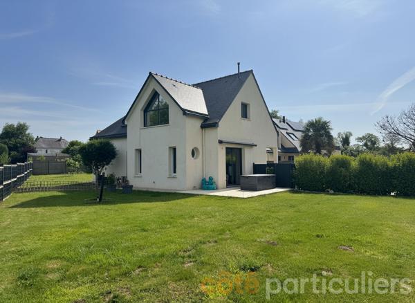 Vente
                Maison152 m² - 6 Pièces -
                    GRAND CHAMP (56390)