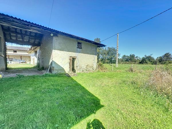 Bouligneux (01330) Grange à réhabiliter de 248m² sur 1487m² terrain dans un Cadre Naturel Exceptionnel.
