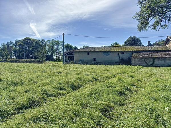 Bouligneux (01330) Grange à réhabiliter de 248m² sur 1487m² terrain dans un Cadre Naturel Exceptionnel.
