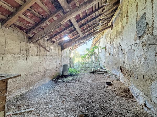 Bouligneux (01330) Grange à réhabiliter de 248m² sur 1487m² terrain dans un Cadre Naturel Exceptionnel.