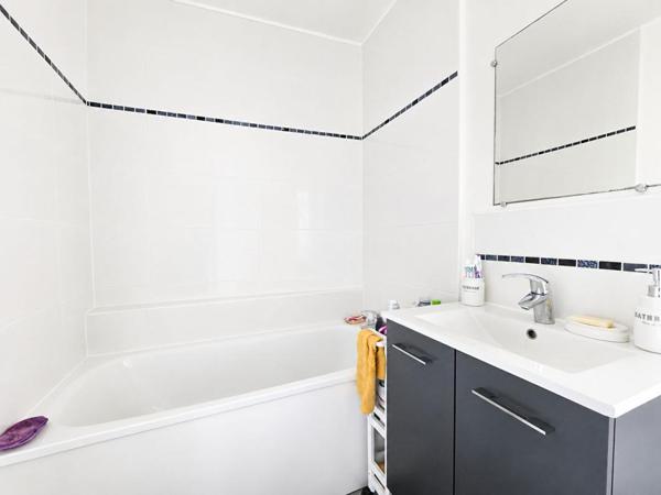 Appartement Ecquevilly 2 pièce(s) 31 m2