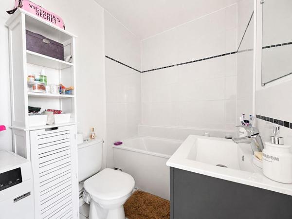 Appartement Ecquevilly 2 pièce(s) 31 m2