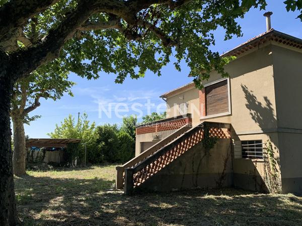 SAINT-RÉMY-DE-PROVENCE ? MAISON À RENOVER AVEC BEAU TERRAIN ET FORT POTENTIEL