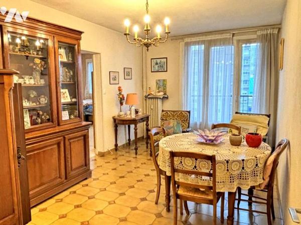 Grenoble, secteur Alpins/Alliés appartement 3P+C en étage