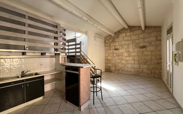 Appartement à louer    1 pièce •  Lunel