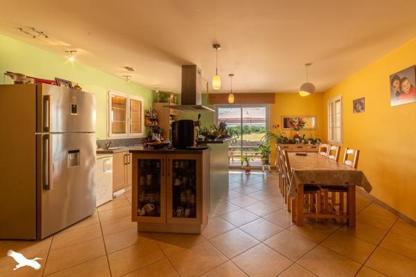 Maison à vendre |  Saint-Sulpice |  5 pièces | 163 m²