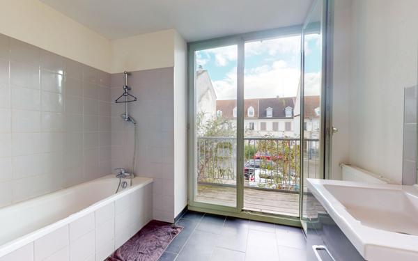 Immeuble à vendre    5 pièces • 120,80 m2 Mulhouse