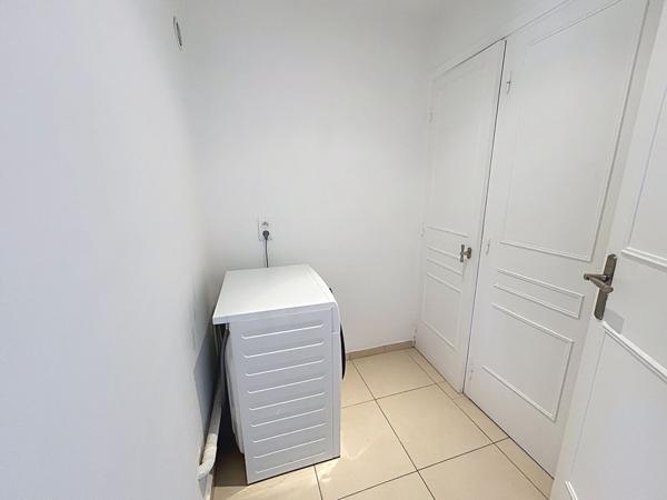 FREJUS PLAGE, APPARTEMENT 3 PIECES, TERRASSE ET CAVE