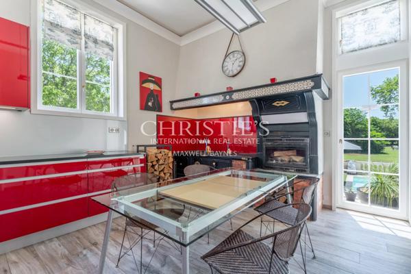 Magnifique château avec installations équestres professionnelles