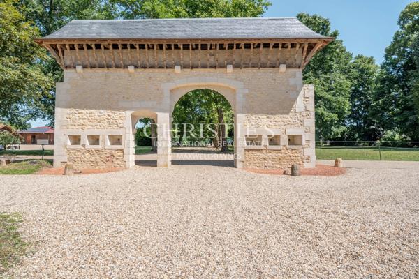 Magnifique château avec installations équestres professionnelles
