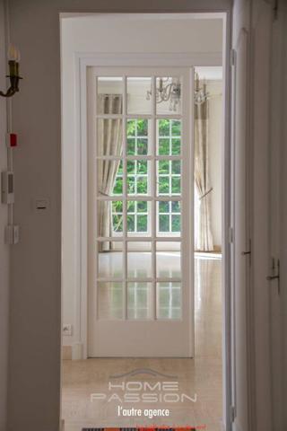 SAINT-SULPICE-DE-ROYAN - Spacieuse Maison Familiale avec Grand Terrain Boisé et Piscine