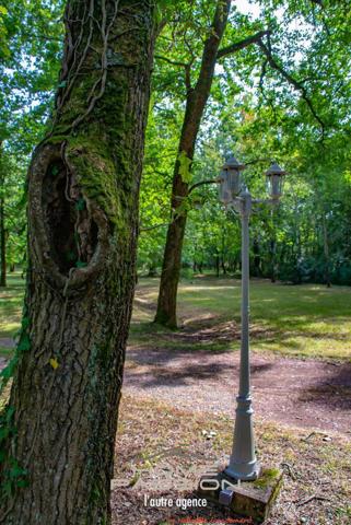 SAINT-SULPICE-DE-ROYAN - Spacieuse Maison Familiale avec Grand Terrain Boisé et Piscine