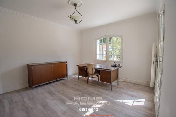 SAINT-SULPICE-DE-ROYAN - Spacieuse Maison Familiale avec Grand Terrain Boisé et Piscine