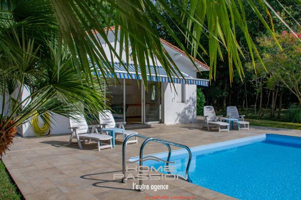 SAINT-SULPICE-DE-ROYAN - Spacieuse Maison Familiale avec Grand Terrain Boisé et Piscine