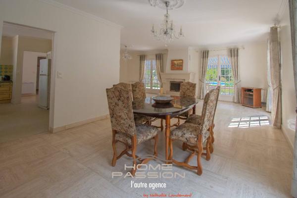 SAINT-SULPICE-DE-ROYAN - Spacieuse Maison Familiale avec Grand Terrain Boisé et Piscine