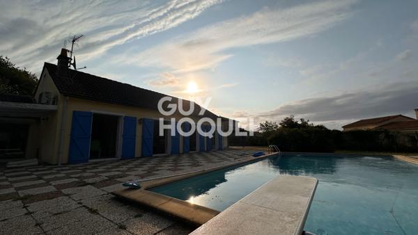 Maison Fontaine Le Comte 6 pièce(s) 114.99 m2