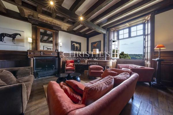 Château exceptionnel avec Dépendances près d’Angoulême