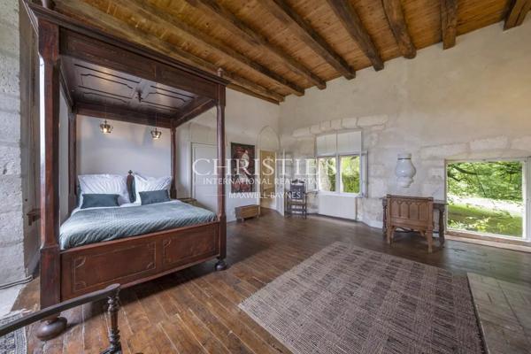 Château exceptionnel avec Dépendances près d’Angoulême