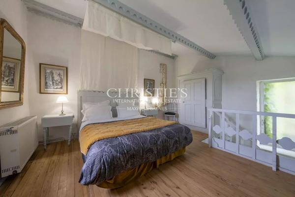 Château exceptionnel avec Dépendances près d’Angoulême