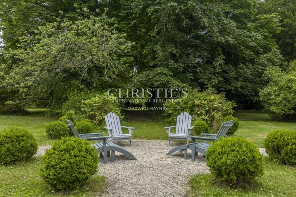 Château exceptionnel avec Dépendances près d’Angoulême