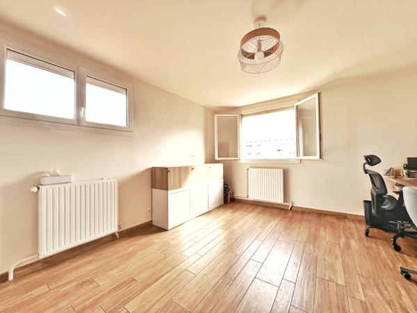 Maison 5 pièce(s) 4 chambre(s) 108.33 m²