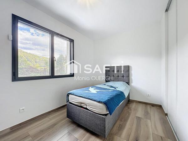 Maison récente, très bonne  prestations, idéale pour une famille.