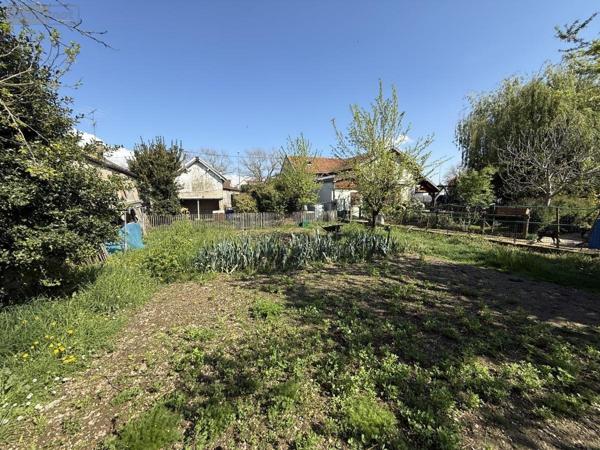 Terrain à Batir à vendre à Dijon en Côte-d'Or (21000), ref : 21012-261