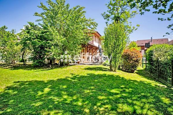 Maison
         7 pièces
        - 180 m² Bien prestige 505 000 € *