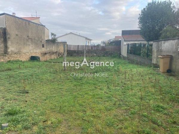 Maison à AIGUILLON LA PRESQU ILE, 85460 - 7 pièces 115m²