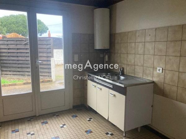 Maison à AIGUILLON LA PRESQU ILE, 85460 - 7 pièces 115m²