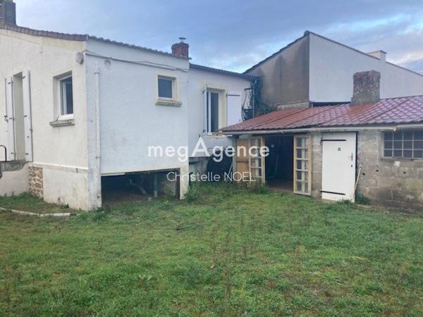Maison à AIGUILLON LA PRESQU ILE, 85460 - 7 pièces 115m²