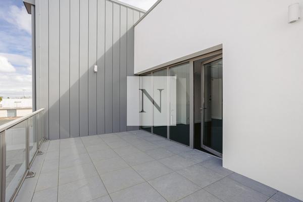 Plateau bureaux 250 m² premium siège PME — Lagord, 3 min La Rochelle