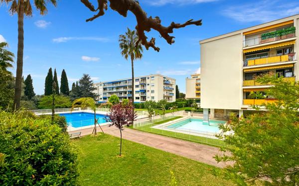 Appartement à vendre    2 pièces • 51,82 m2 Nice