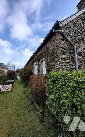 CARHAIX - MAISON
