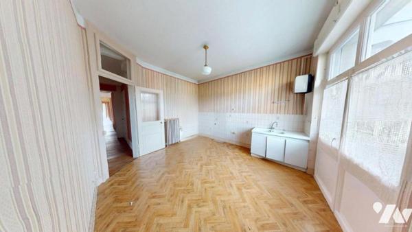 Appartement Thionville Place de la République T8, proche gare avec garage