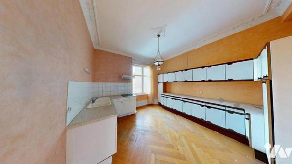 Appartement Thionville Place de la République T8, proche gare avec garage