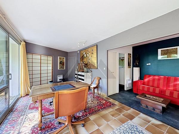A VENDRE QUIMPER PROPRIETE AVEC PARC ET PISCINE 25 000 m2