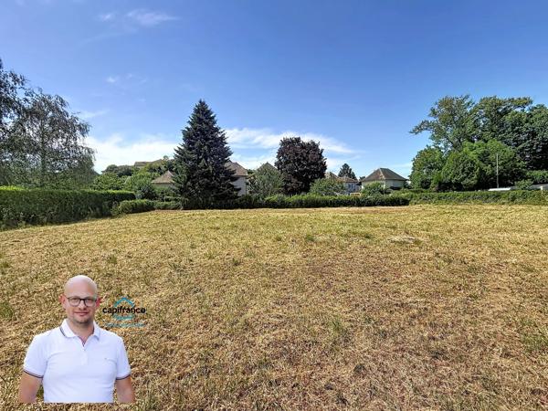 Terrain à vendre de 802,00 m² LES AVENIERES (38)