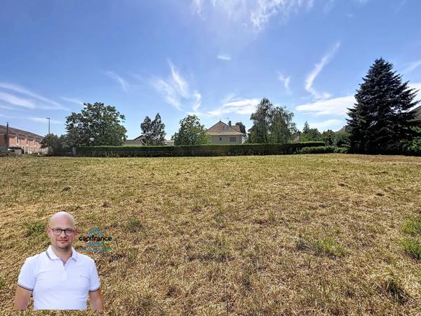 Terrain à vendre de 802,00 m² LES AVENIERES (38)