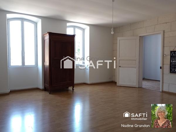 Maison familiale, non mitoyenne avec Granges attenantes et jardin clos