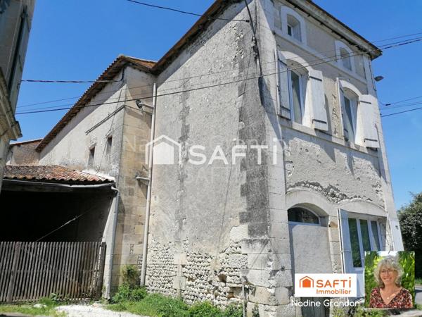 Maison familiale, non mitoyenne avec Granges attenantes et jardin clos