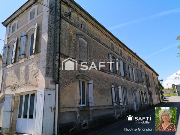 Maison familiale, non mitoyenne avec Granges attenantes et jardin clos