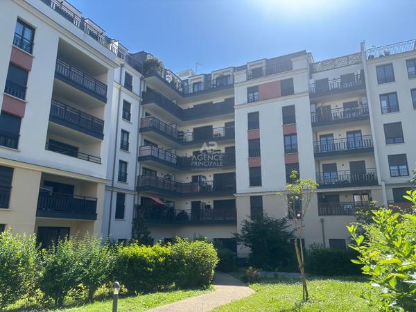 Appartement Pontoise 2 pièce(s) 41,17 m² 195 000 € **  - Référence  11243