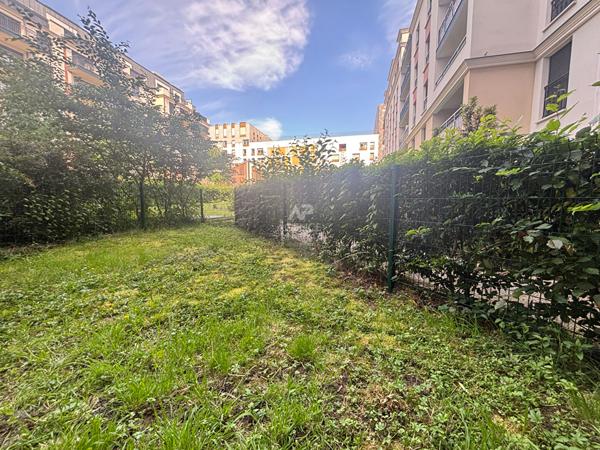 Appartement Pontoise 2 pièce(s) 41,17 m² 195 000 € **  - Référence  11243